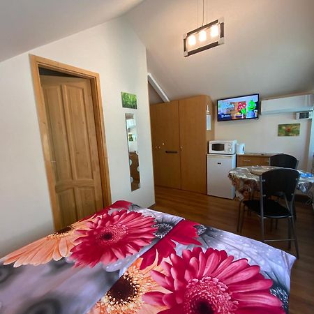 Elso Fecske Apartmanok Шиофок Экстерьер фото