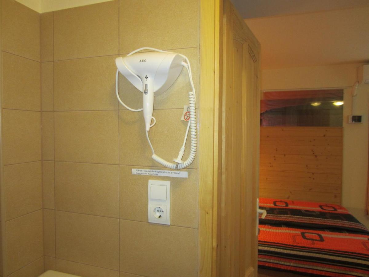 Elso Fecske Apartmanok Шиофок Экстерьер фото
